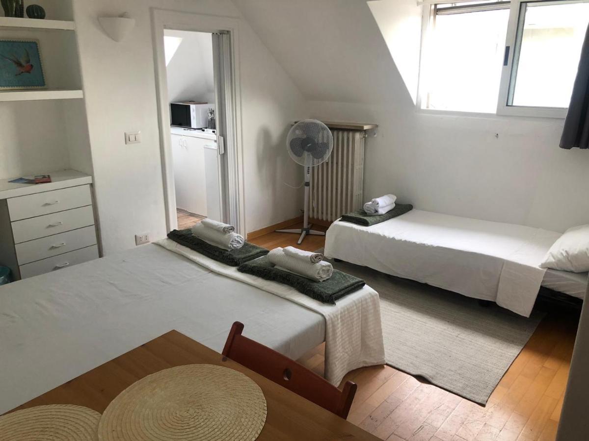 Appartement Tortona Tiny Attic Directly Connected To Duomo à Milan Extérieur photo